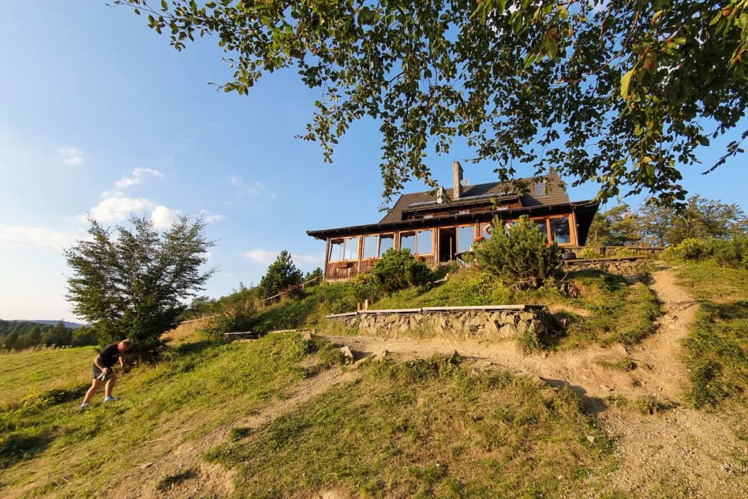 Bacówka nad Wierchomlą - historia, noclegi i atrakcje w Beskidach