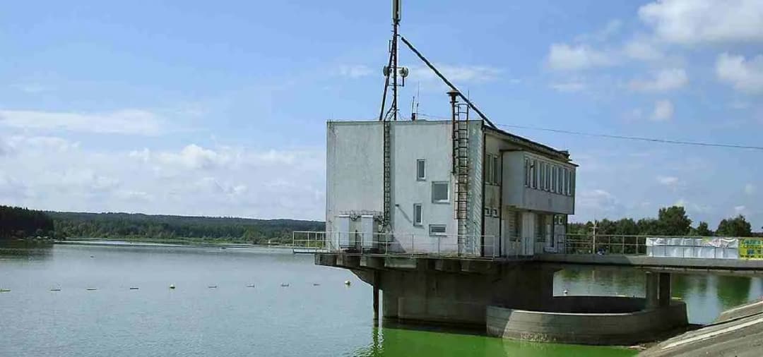 Jezioro Porajskie: Historia, atrakcje i wpływ na lokalną społeczność