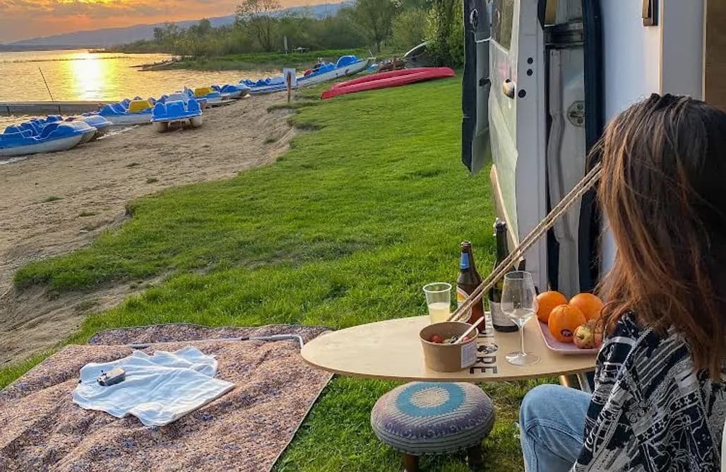 Najlepsze pole namiotowe nad jeziorem Czorsztyńskim z atrakcjami