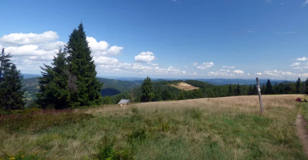 Ile km ma główny szlak beskidzki? Odkryj jego długość i trasy