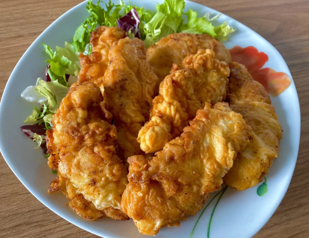 Polędwiczki z kurczaka jak z KFC – prosty przepis na idealną panierkę i smak