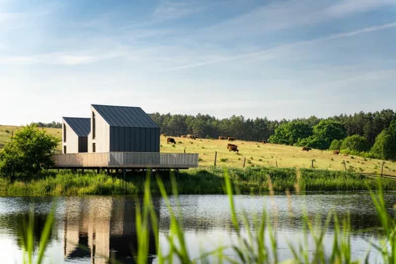 Samodzielny domek nad jeziorem Pomorskie - idealne miejsce na relaks