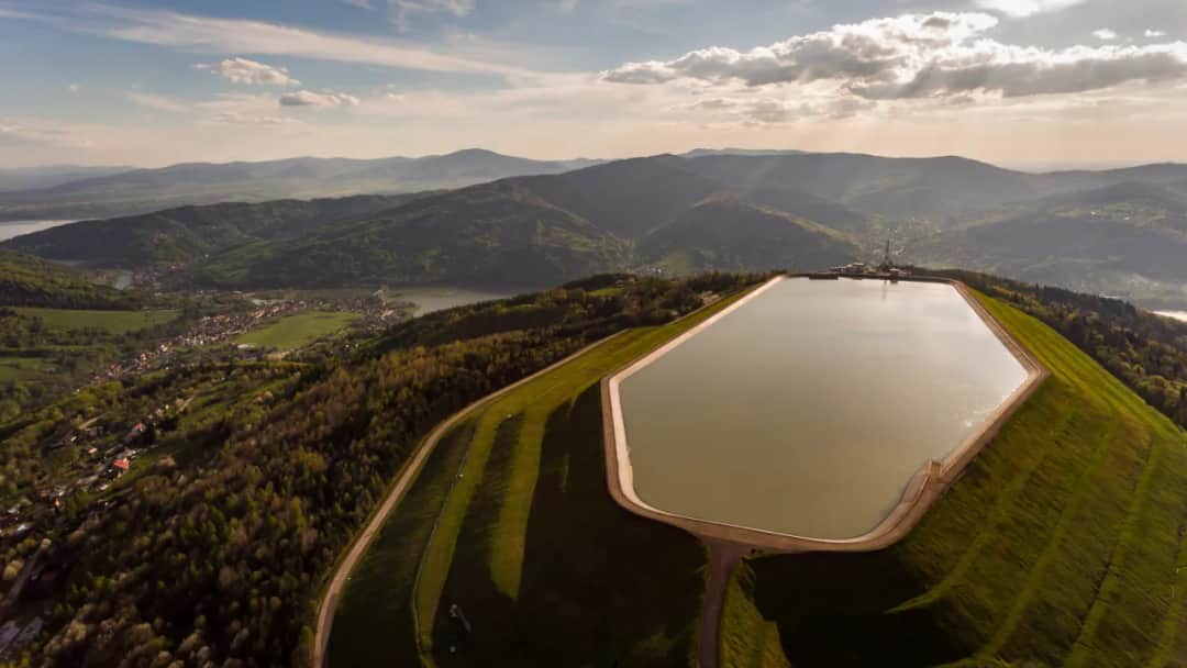 Góra Żar: Gdzie jest i co kryje tajemnica grawitacji?